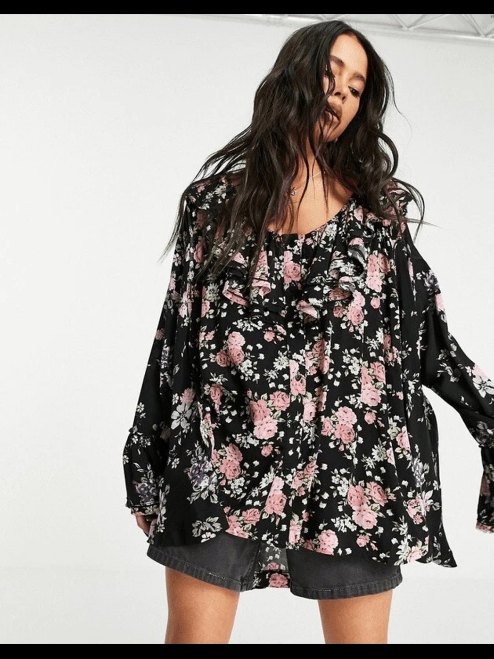 Free People Floral Ruffle Tunic Blouse Medium Black Boho Bell Sleeve - Picture 2 of 5